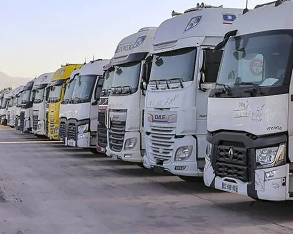 نایب رییس کانون کامیونداران: بیش از ۵۰ مطالبه داریم اما گفتند دو سه مورد قابل پیگیری است