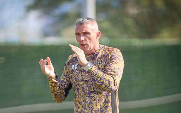 کارترون، سرمربی سپاهان: در یک نگاه عاشق سپاهان شدم و دیدم باید این تیم را هدایت کنم!