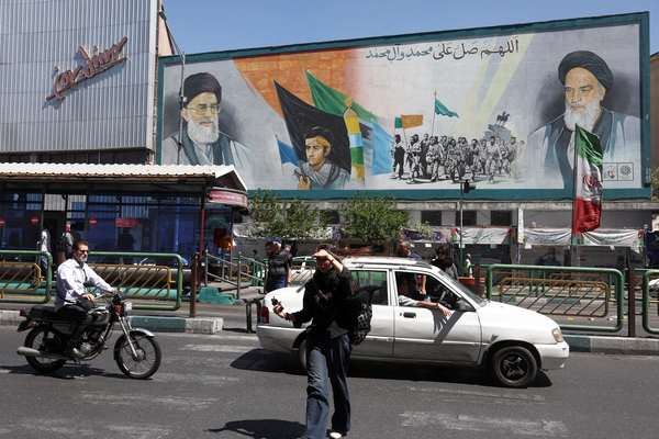 اورشلیمپست: آمریکا باید چانهزنی و مذاکرات با جمهوری اسلامی را کنار بگذارد و فقط حمله کند