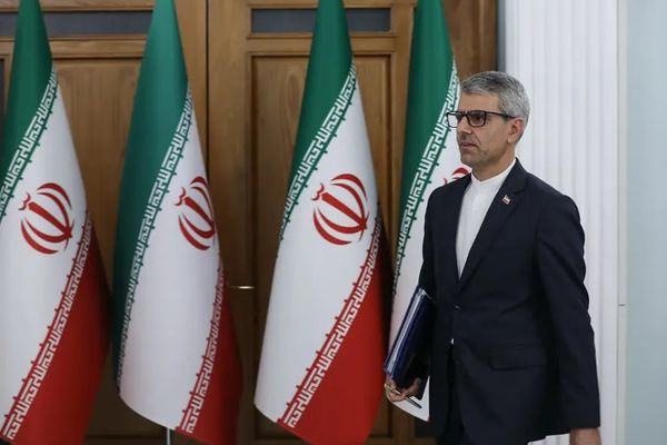 طهران: المفاوضات مع سياسة التهديد "غير مقبولة".. وعلى واشنطن تقديم ضمانات برفع العقوبات