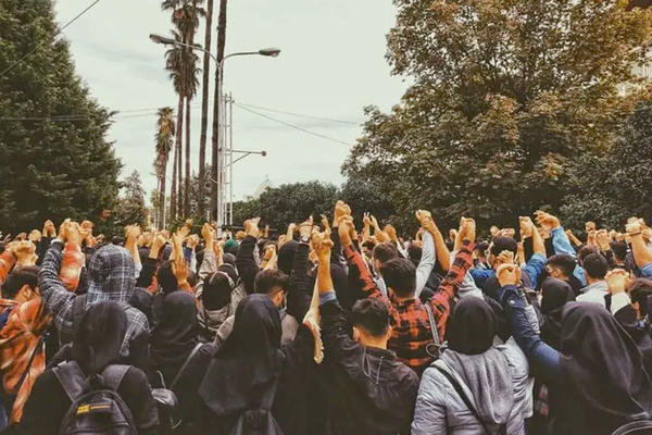 مركز حقوق الإنسان بجامعة بيركلي: فقد أكثر من 120 إيرانيًا أبصارهم خلال احتجاجات 2022