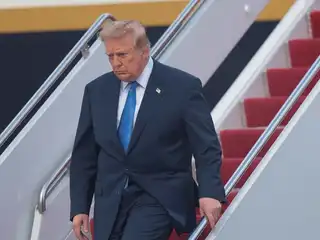 Trump’s call for an Iranian uprising runs into a trust problem