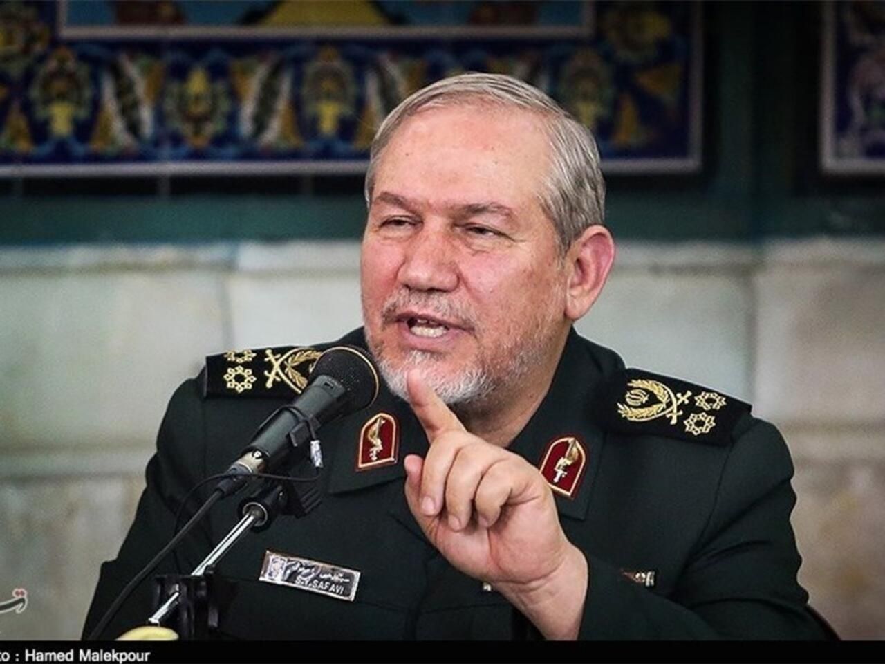 مستشار المرشد الإيراني: انتخبوا من لا يعارض خامنئي