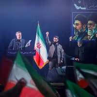 رجزخواهی نظام؛ مغازه کوچک وحشتفروشی