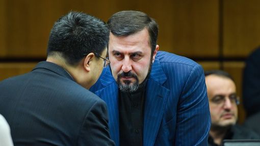 نائب وزير الخارجية الإيراني: أي مفاوضات ينبغي أن تركز فقط على القضية النووية ورفع العقوبات