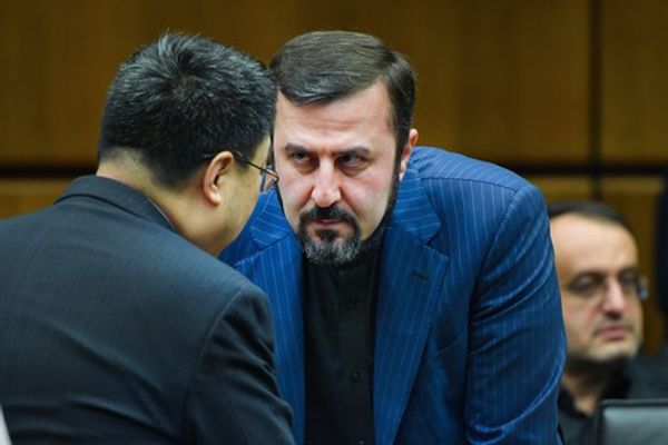 الخارجية الإيرانية: الحوار "أكثر الطرق عقلانية" لإلغاء العقوبات واتفاق طهران مع الغرب