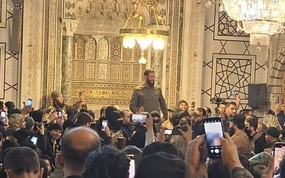 جولانی، رهبر تحریر شام: بشار اسد، سوریه را به جولانگاهی برای طمعهای ایران تبدیل کرد