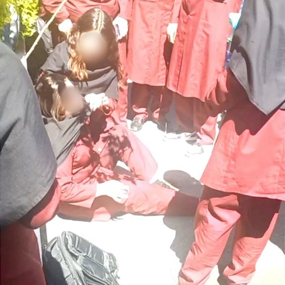 حمله شیمیایی به دستکم شش مدرسه همزمان با سخنرانی خامنهای بدون اشاره به حملات