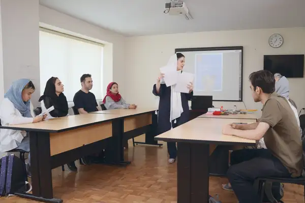 فرانسه در واکنش به پلمب مرکز آموزش زبانش در تهران، سفیر جمهوری اسلامی را احضار میکند