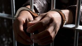 شناسایی با پهپاد، تفتیش جوانان در خیابان؛ موج بازداشتها در ایران ادامه دارد