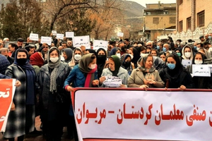 تشکلها و گروههای مدنی به احکام انضباطی علیه معلمان کردستان اعتراض کردند