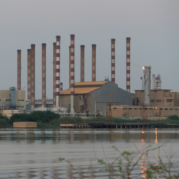 "رويترز": إيران تزيد من تخفيض أسعار نفطها للصين وسط تراجع الطلب وضغوط العقوبات