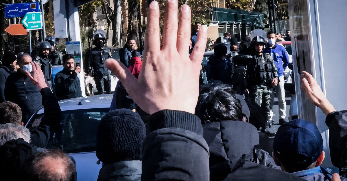 Iran rights group seeks German probe into crimes against humanity