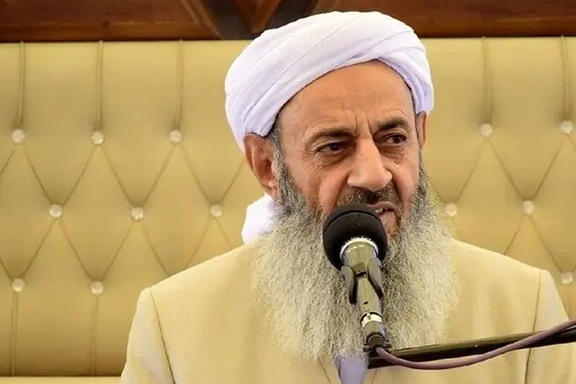 مولوی عبدالحمید: آیا با زندانیان و معترضانی که سلاح ندارند گفتوگو کردید