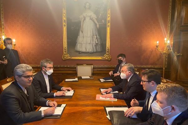 Debate Continues In Tehran If Ukraine Crisis Helps Iran In Nuclear Talks