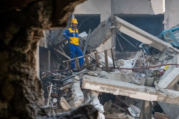 مصورون صحافيون في إيران يشكون من تقييد السلطات لتوثيق كارثة "حرب الـ12 يوما"