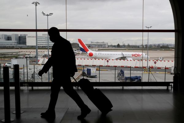 France ‘Imperatively’ Urges Citizens Against Travel To Iran
