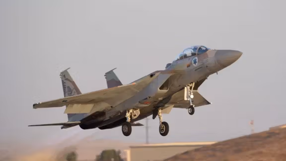 مقام وزارت خارجه دولت اوباما: احتمال حمله نظامی به ایران یک احتمال واقعی است