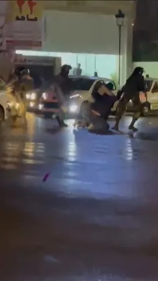 ۳۹ زندانی سیاسی و زندانی پیشین از فراخوان شاهزاده رضا پهلوی حمایت کردند