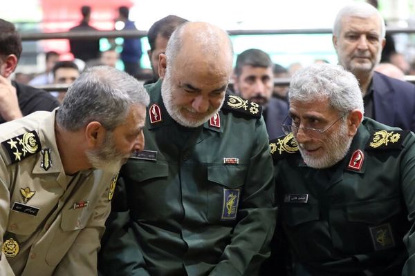 انتقادات داخلية في إيران تطال الحرس الثوري وقياداته.. بسبب "الخسائر الإقليمية"