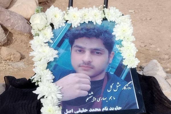 محمد حقیقیاصل شامگاه ۱۸ دیماه در رامسر کشته شد