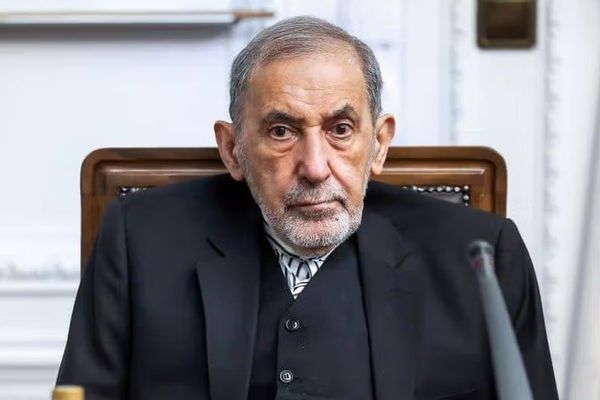 مستشار خامنئي: "القوقاز" كانت بمثابة "منطقة الأمان" لإيران منذ عهد "كوروش"