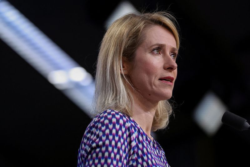 مسئول سیاست خارجی اتحادیه اروپا: از آرمان&zwnj;های مردم ایران برای تغییر رژیم حمایت می&zwnj;کنیم