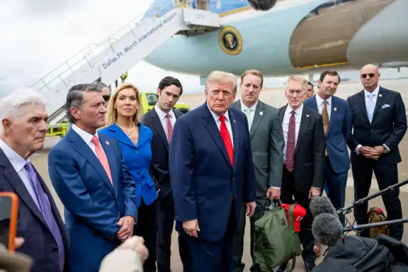 US President Donald Trump delivers remarks at the Peterbilt Motors Company in Denton, Texas, October 1, 2026. (Official White House Photo by Molly Riley)