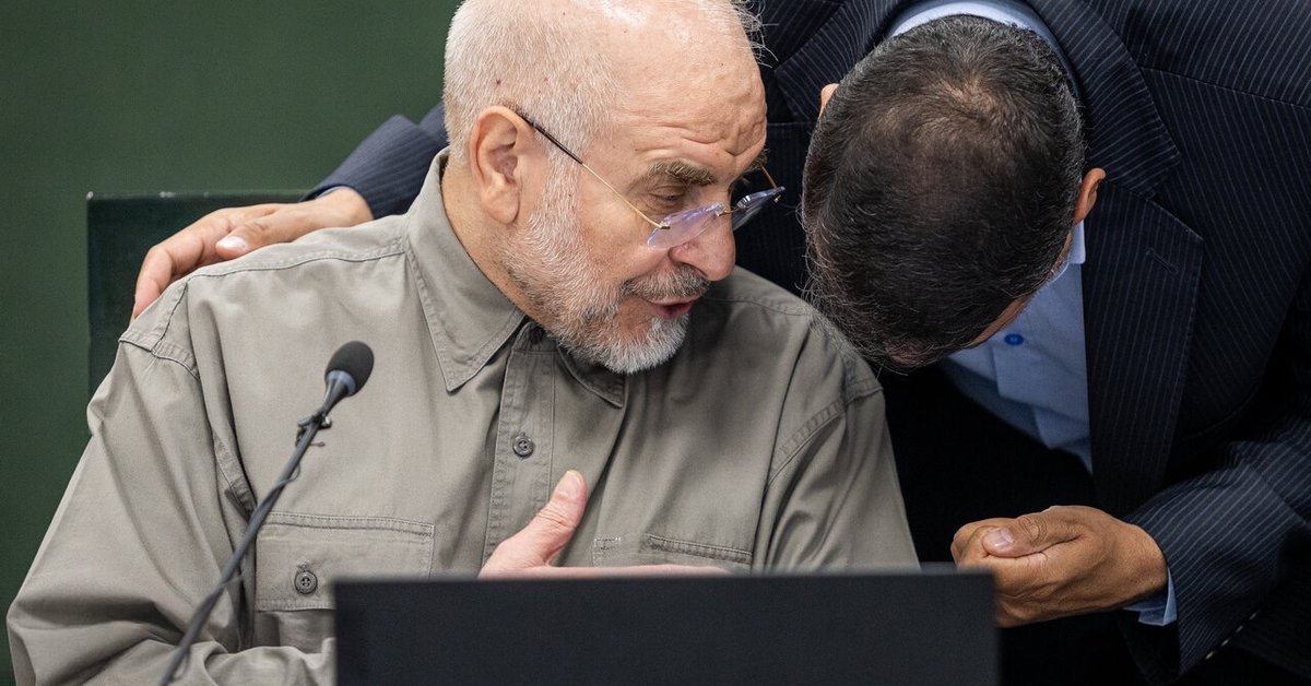 Kayhan attacks Ghalibaf’s role in talks. Didn’t Khamenei approve it?
