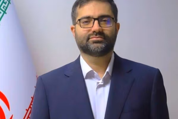 معاون پزشکیان: درباره قیمت سوخت قصد غافلگیری نداریم، مردم نگران نباشند