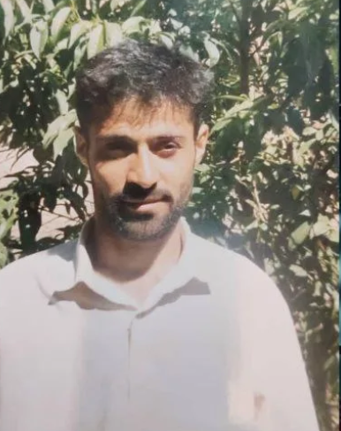 کاوه احمدزاده، زندانی سیاسی، به‌دلیل نبود رسیدگی پزشکی در زندان بوکان جان باخت