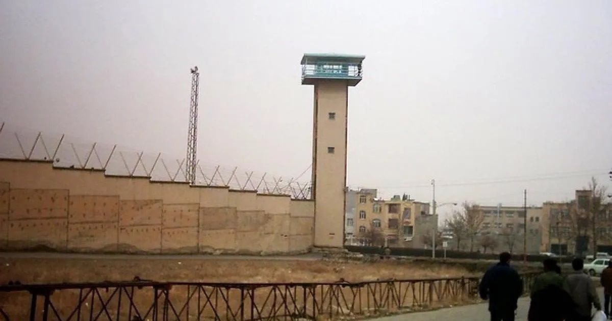 النظام الإيراني  يحرم 17 سجينًا سياسيًا في الأهواز من الخدمات الطبية