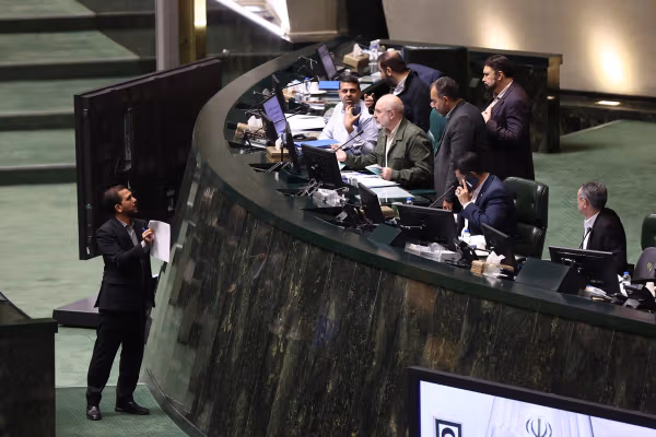 رسانه وابسته به سپاه: برخی نهادها در جمهوری اسلامی در حال بررسی خروج از انپیتی هستند