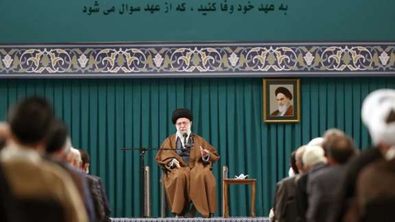 Ali Khamenei speaking to regime insiders in April 2022