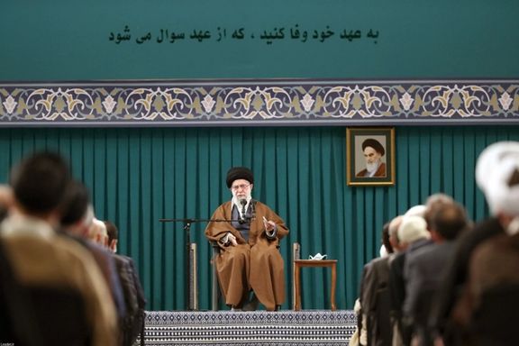 Supreme Leader Khamenei speaking to political elite on April 12, 2022