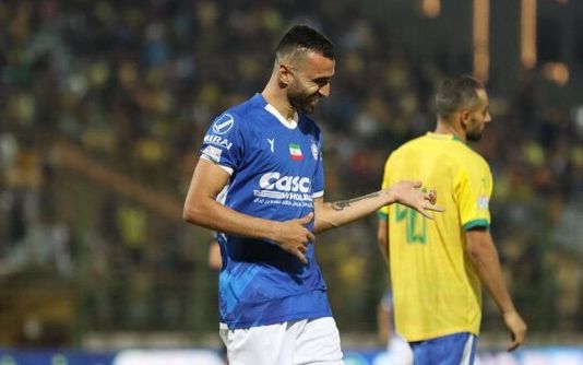 «طلبم را بدهید»؛ ارسلان مطهری قصد جدایی از استقلال ندارد