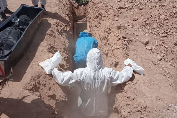 كورونا في إيران .. إحصاءات الوفيات تتخطى حاجز الـ125 ألف حالة
