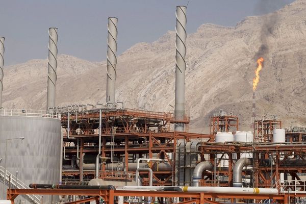 Sanctions Hinder China Paying For Iranian Oil - Ex-Envoy