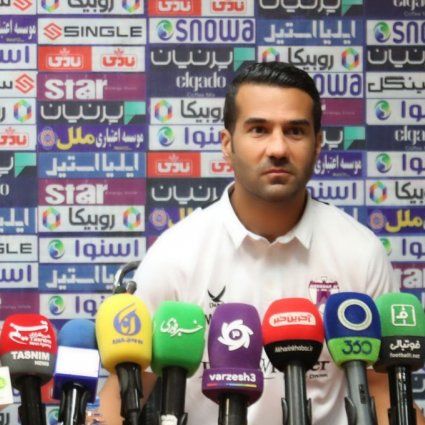 شجاعی درباره بازیکردن برای نکونام: عذرخوهی میکنم اما این فکر شبیه «خالهبازی» است