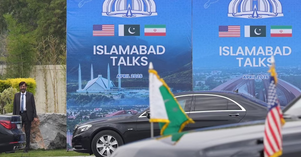 Tehran sends tough message but keeps diplomacy door open