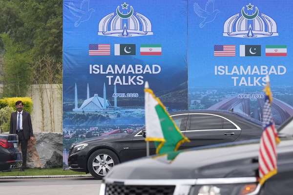 Tehran sends tough message but keeps diplomacy door open