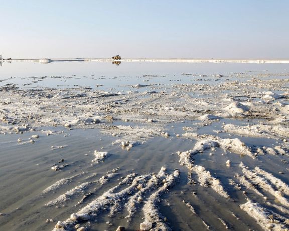 ابهامها و تناقضها درباره شرایط دریاچه ارومیه؛ مالچپاشی تکذیب شد