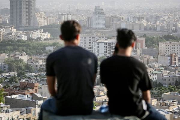 مسؤول إيراني: امتلاك منزل يحتاج مدخرات تكفي 80 عامًا