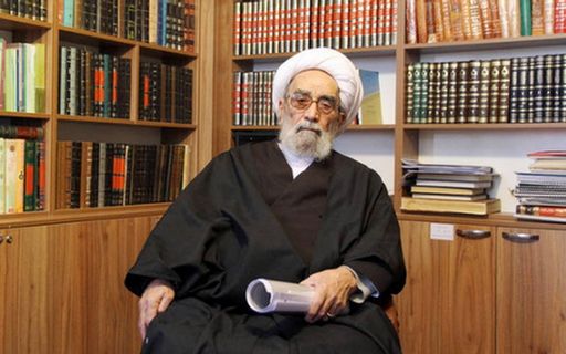 استاد حوزه علمیه مشهد: طلبهها به مناطق خالی از روحانی بروند