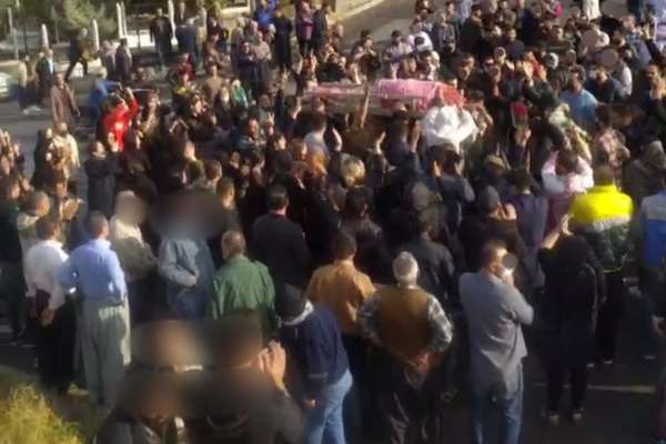 People Take To Streets In Kurdish City, Take Control Of Governor’s Office