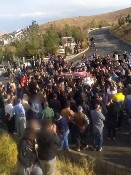خشم و خروش گسترده در مهاباد پس از کشته شدن یک جوان معترض مهابادی در مراسم چهلم مهسا امینی