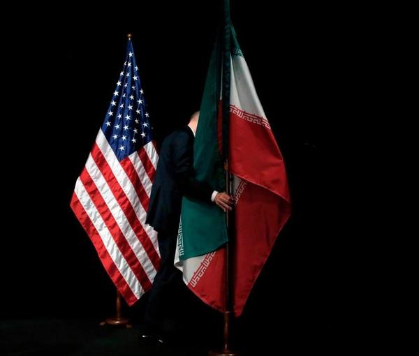 بعد اتفاق تبادل السجناء مع واشنطن.. طهران تفرج عن 5 أميركيين وتضعهم قيد الإقامة الجبرية 