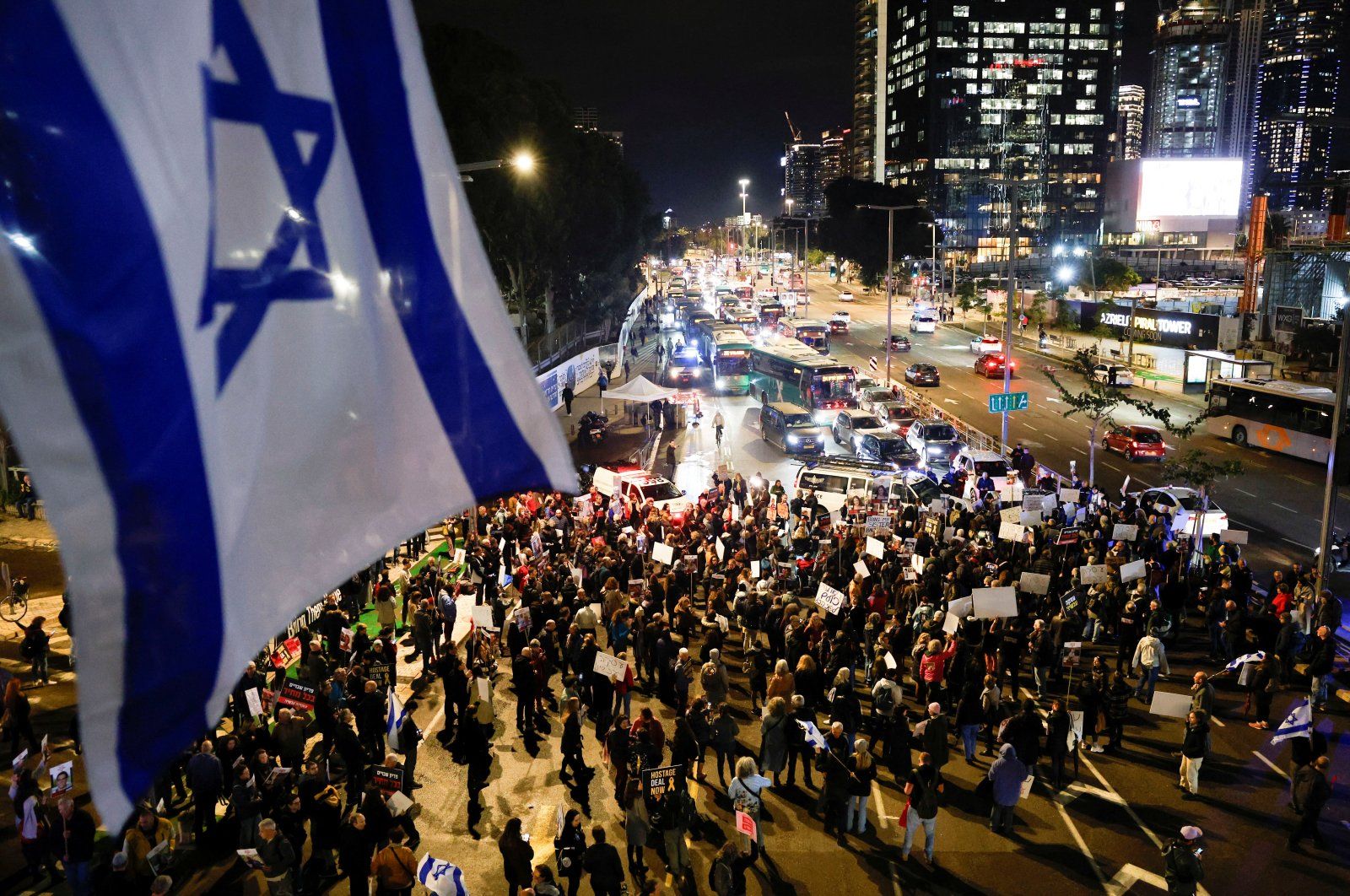 ده‌ها مقام ارشد امنیتی پیشین اسرائیل خواهان پایان جنگ در غزه شدند