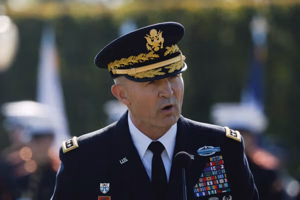 رییس ستاد ارتش آمریکا با اجرای فوری از سمت خود بازنشسته میشود