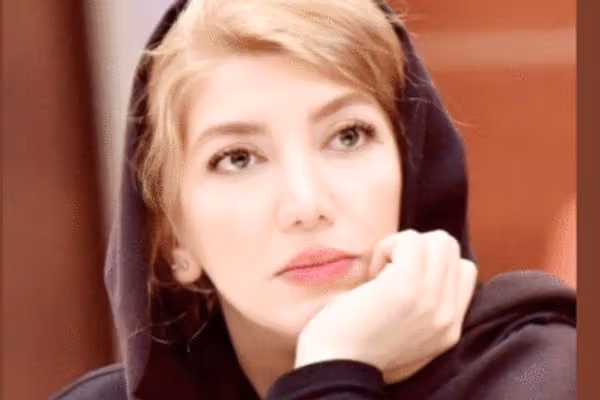 مرضیه حسینی، روزنامهنگار اقتصادی، در اثر فشارهای قضایی دچار سکته مغزی شد